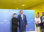 乌克兰总统与德国总理举行会谈，讨论武器供应和重建事项